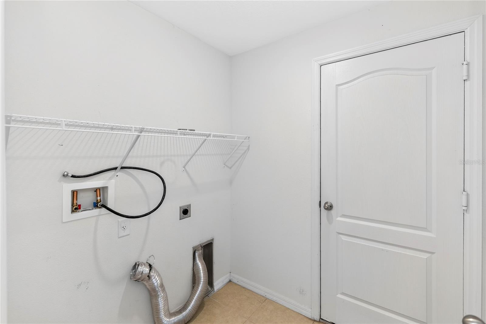 1528 E Falmouth Ave Property Photo 24