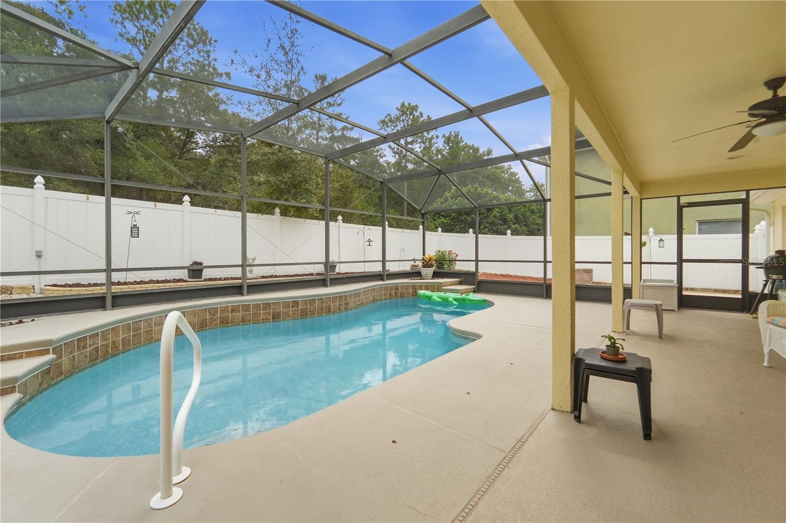 1420 Bent Oaks Blvd Property Photo 3