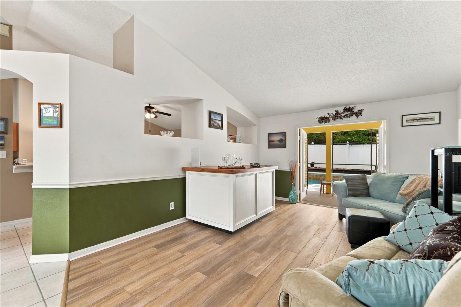1420 Bent Oaks Blvd Property Photo 4