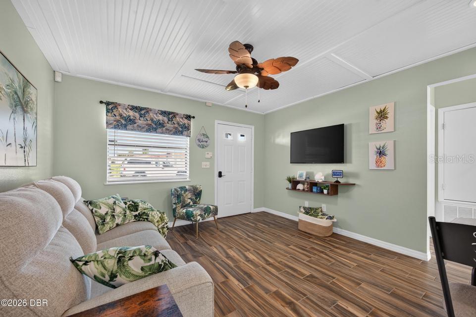 26 Oriole Cir #a Property Photo 4