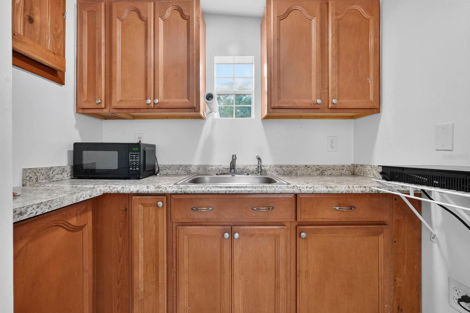 1214 Flomich St Property Photo 20