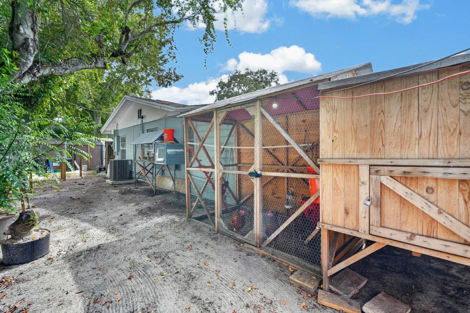 1214 Flomich St Property Photo 32