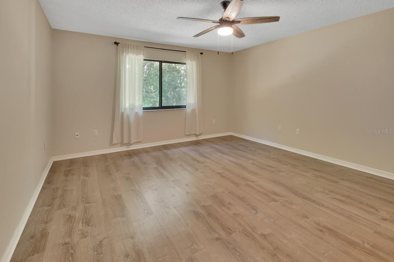 600 N Boundary Ave #119c Property Photo 25