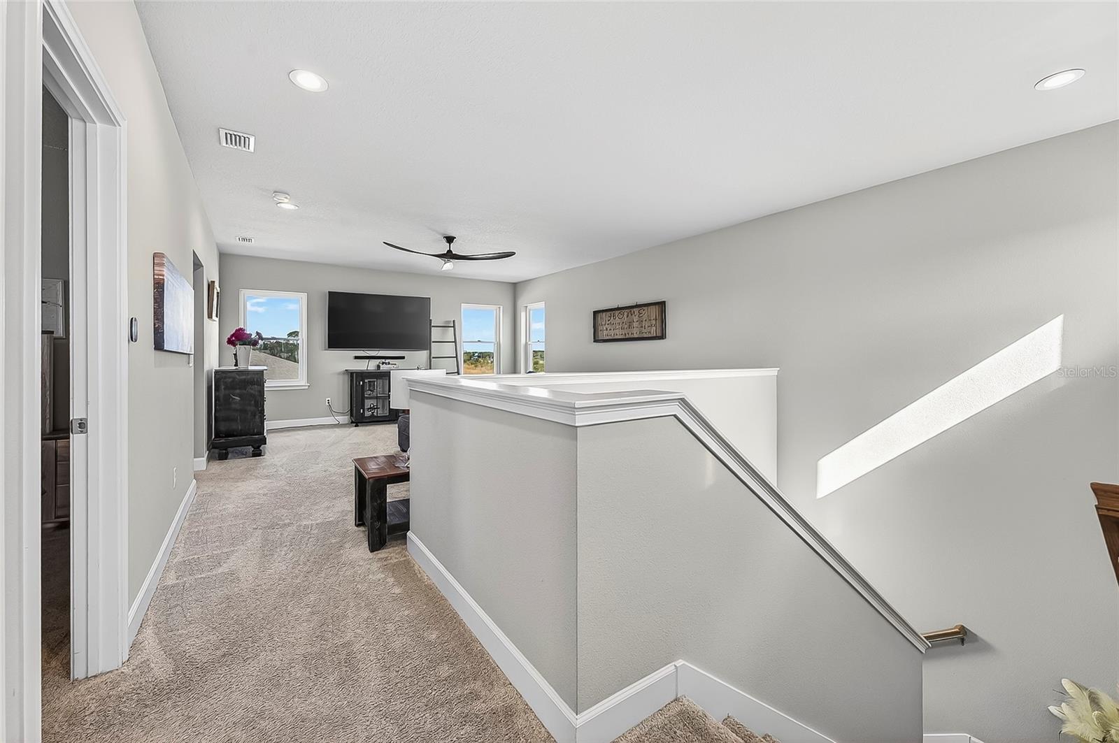 6203 W Fallsgrove Ln Property Photo 37