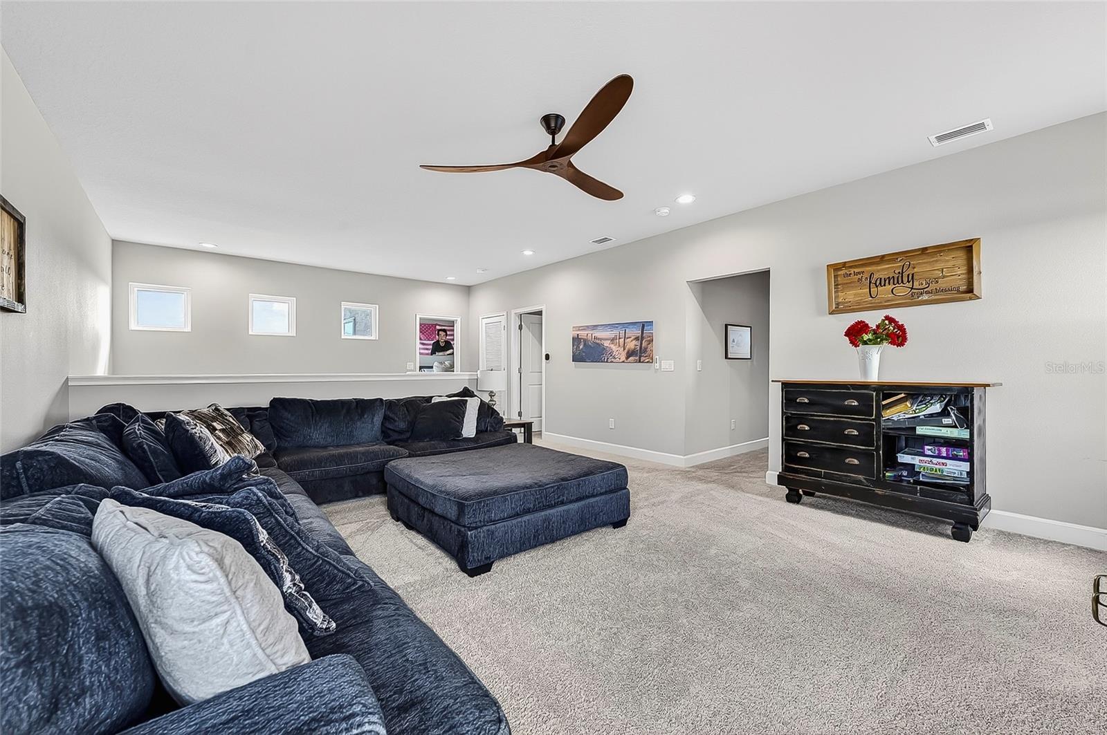 6203 W Fallsgrove Ln Property Photo 40