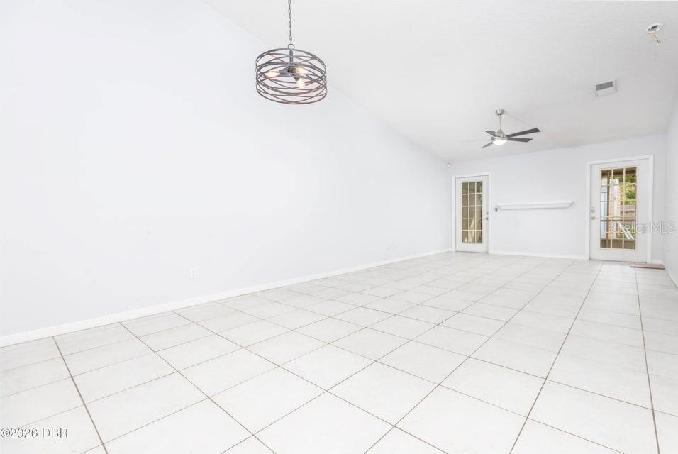 3529 Forest Branch Dr #f Property Photo 4