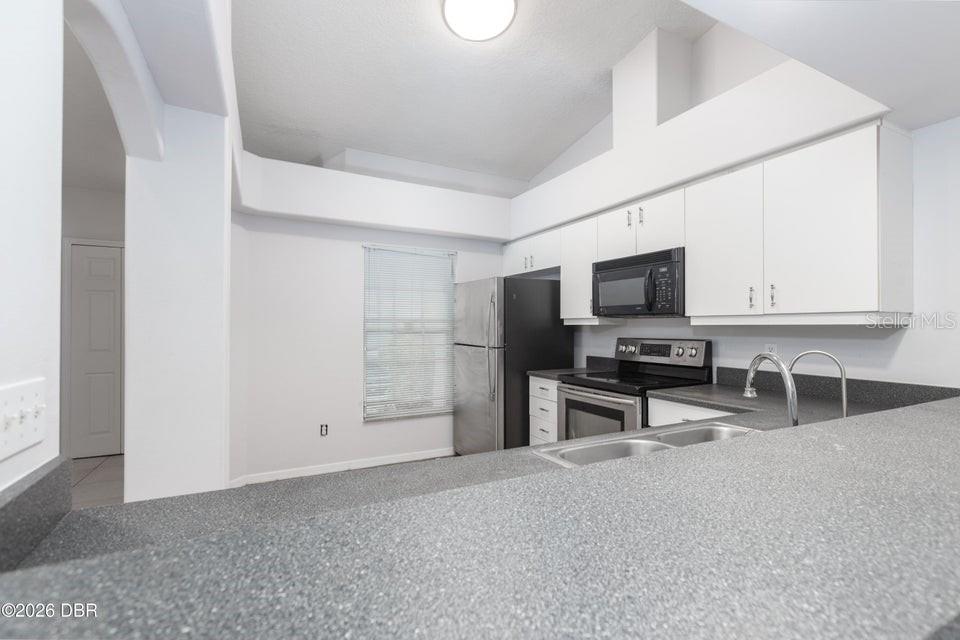 3529 Forest Branch Dr #f Property Photo 8