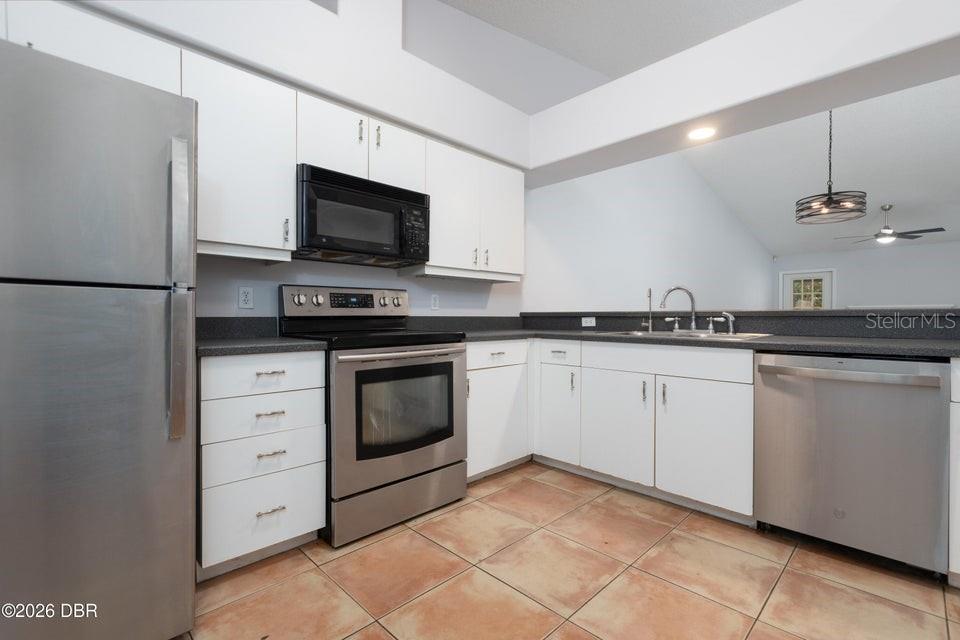 3529 Forest Branch Dr #f Property Photo 9