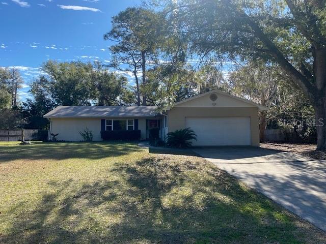 612 LAKE DR Property Photo 1