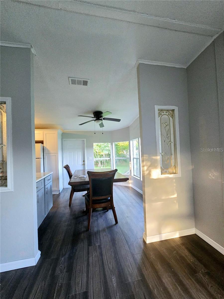 208 Pine Tree Trl Property Photo 6