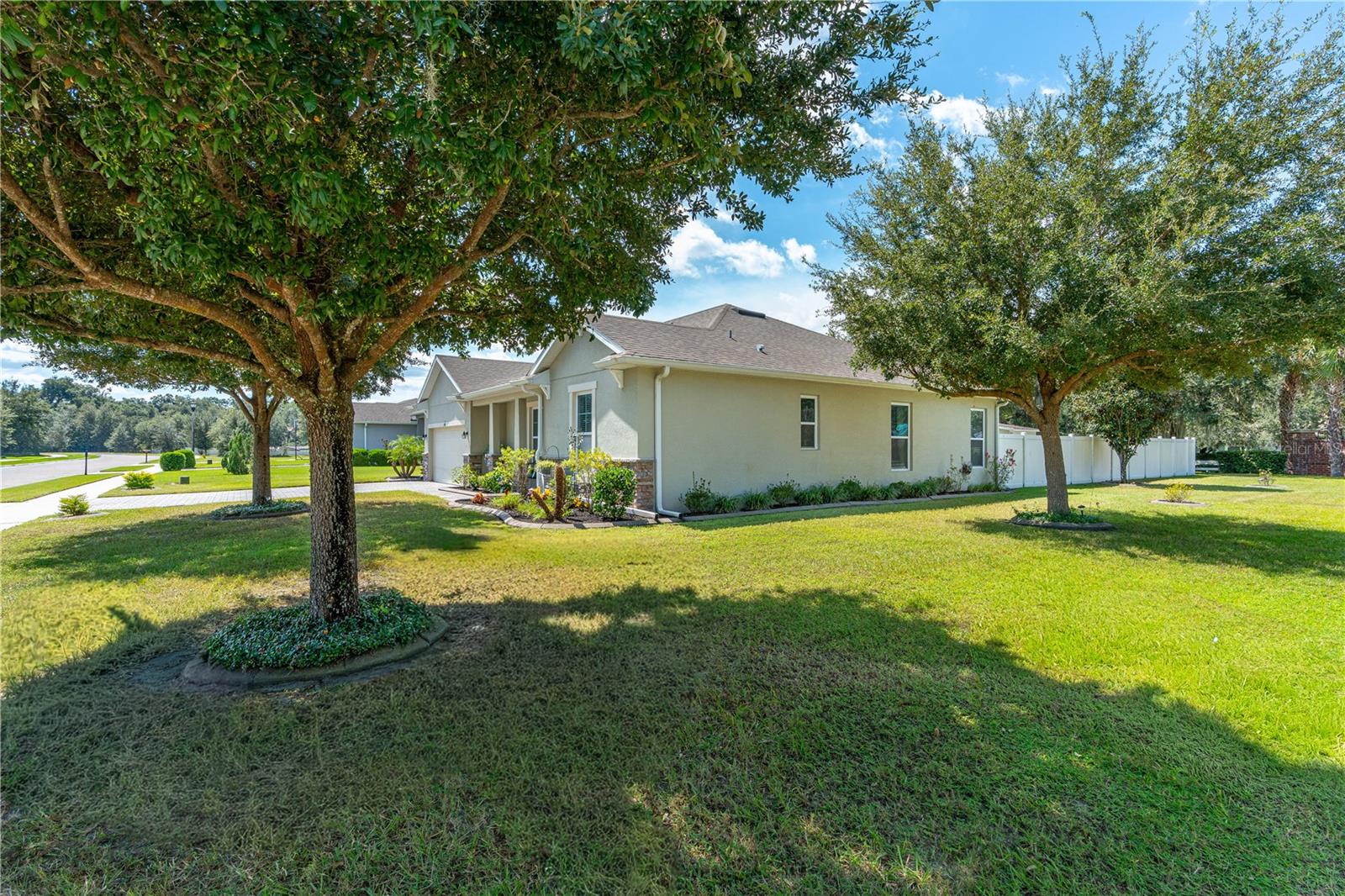 600 Sugar Ridge Dr Property Photo 3
