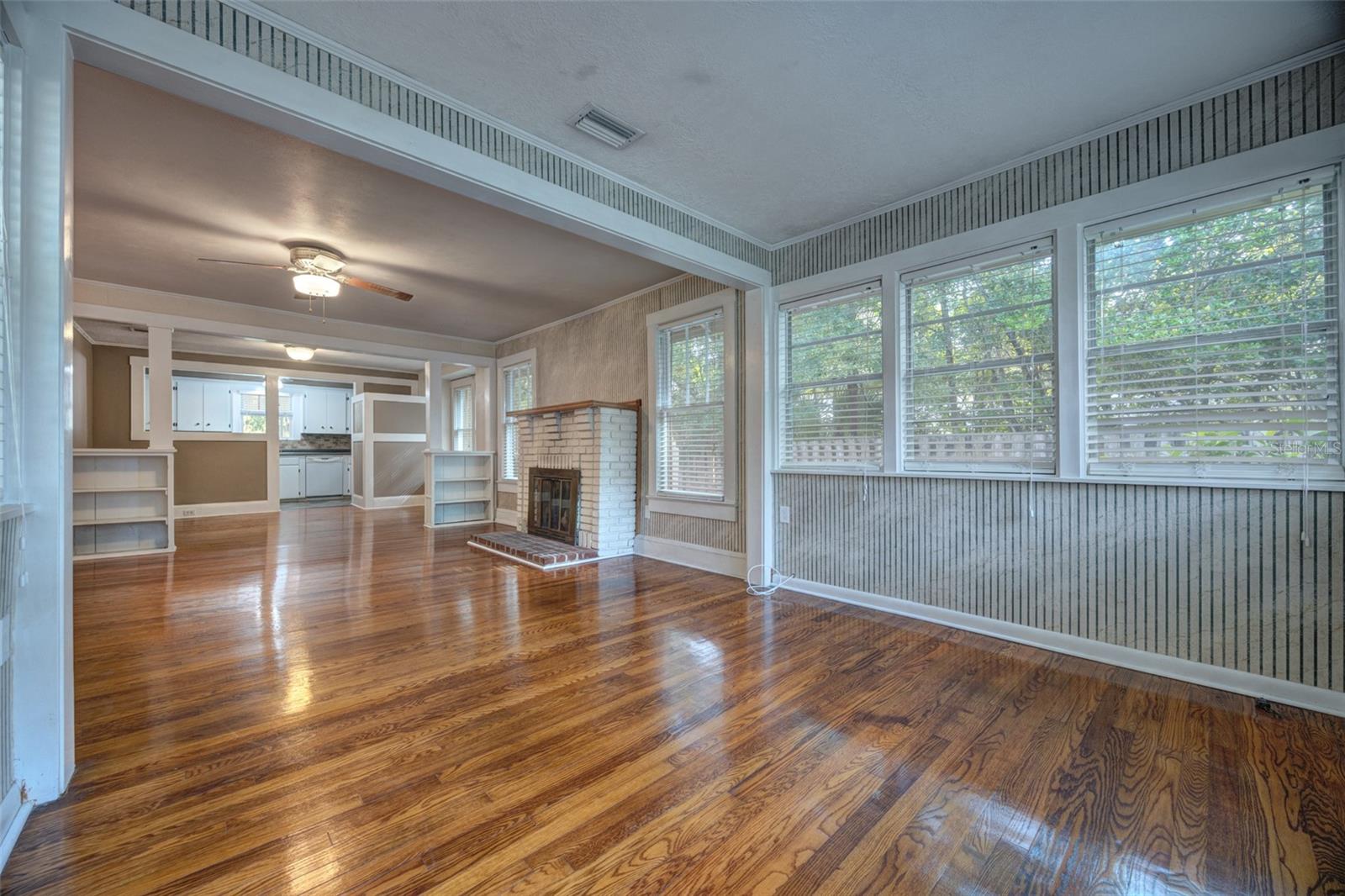 641 E Pennsylvania Ave Property Photo 11