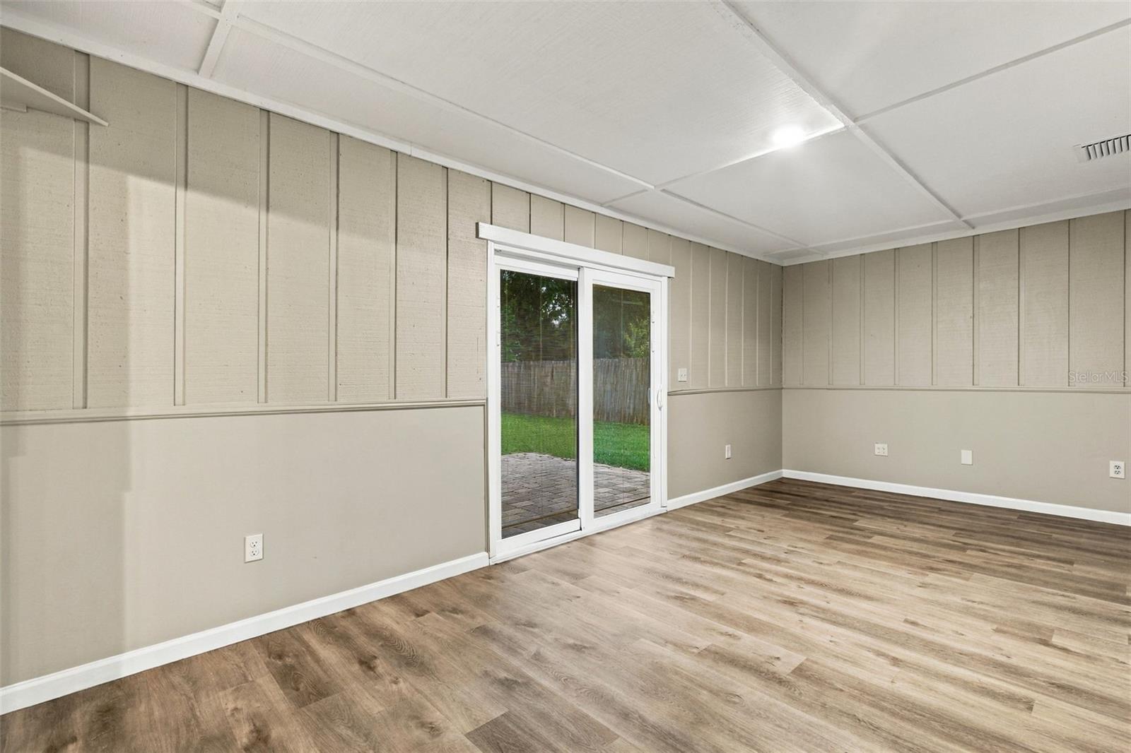 5757 Devon St Property Photo 21