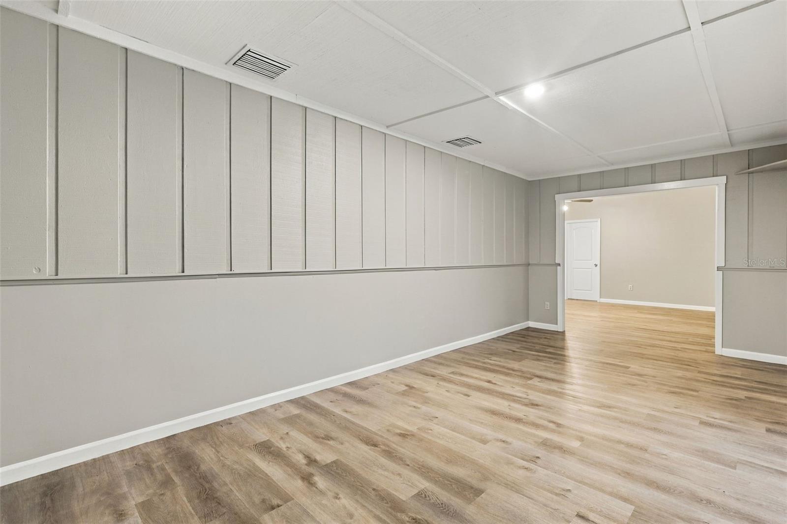 5757 Devon St Property Photo 22