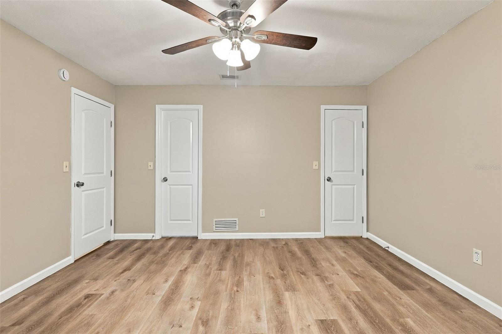 5757 Devon St Property Photo 25