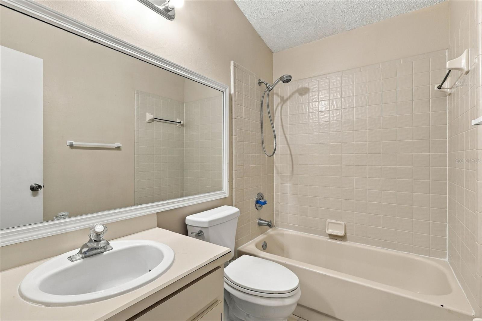 1249 Howland Blvd Property Photo 29