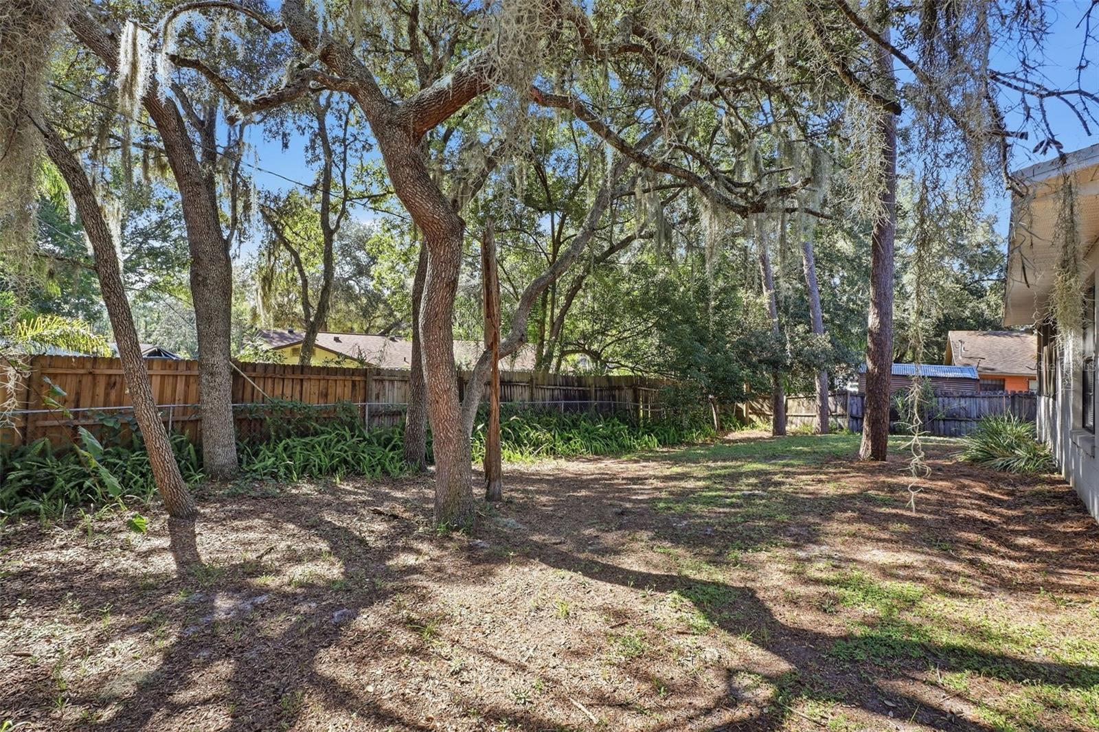 1249 Howland Blvd Property Photo 38
