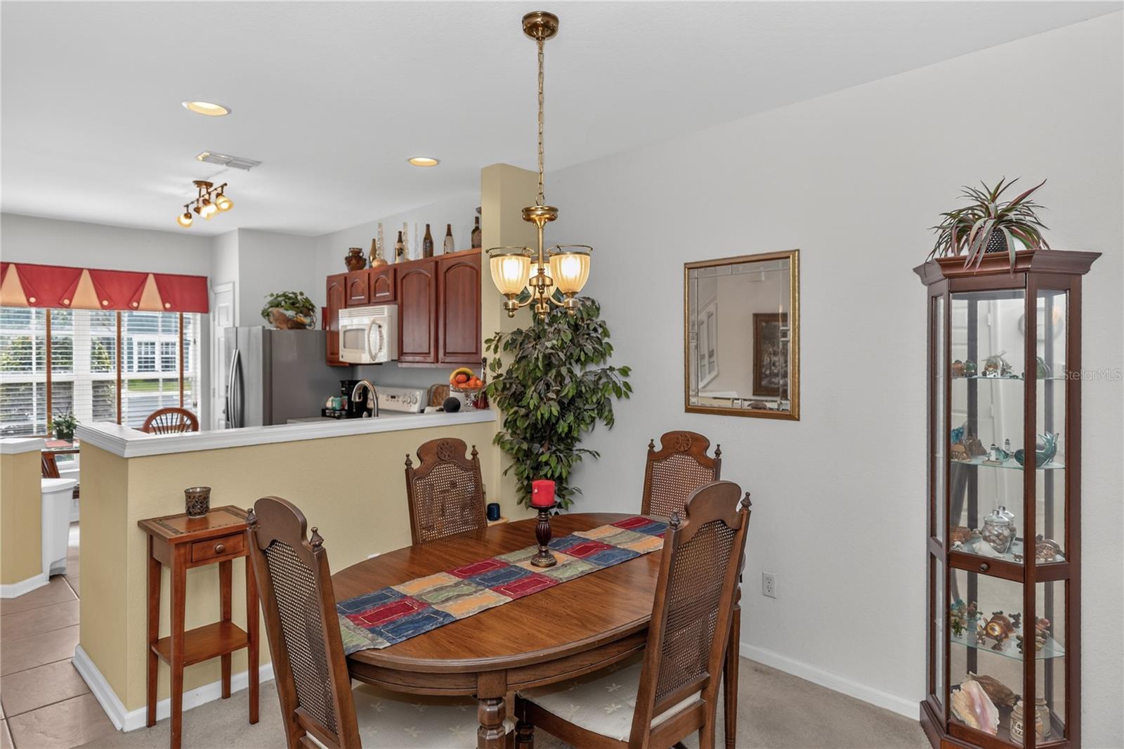 716 Shropshire Loop Property Photo 8