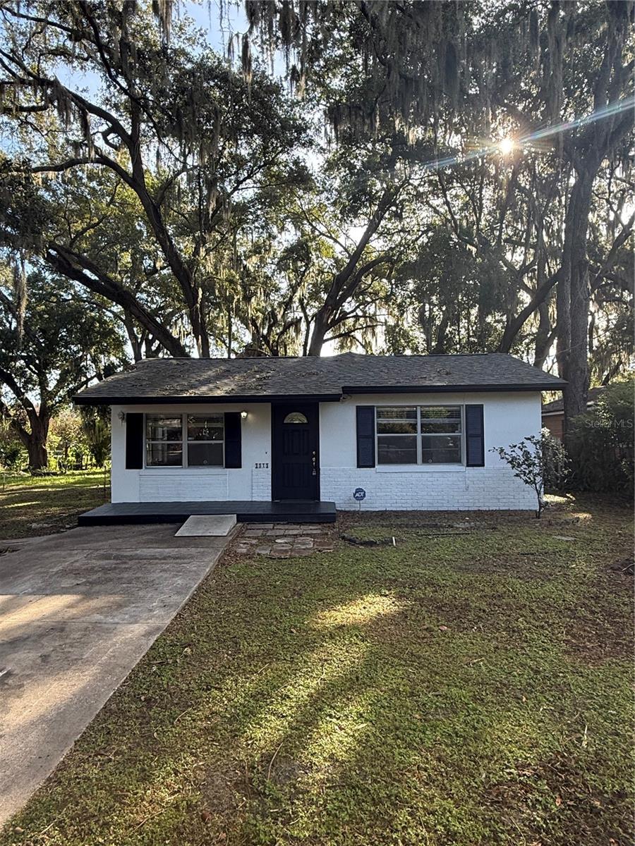2513 ORANGE AVE Property Photo 1