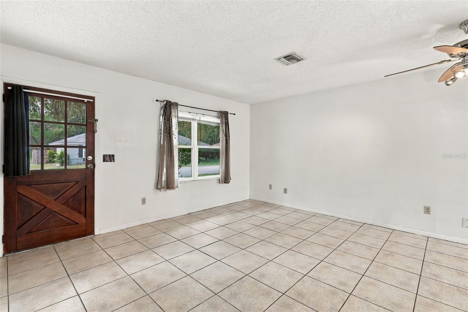 711 Thistle Pl Property Photo 5