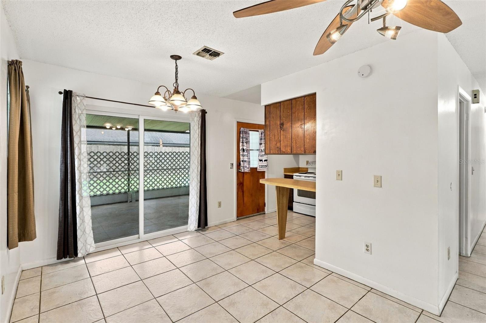 711 Thistle Pl Property Photo 8