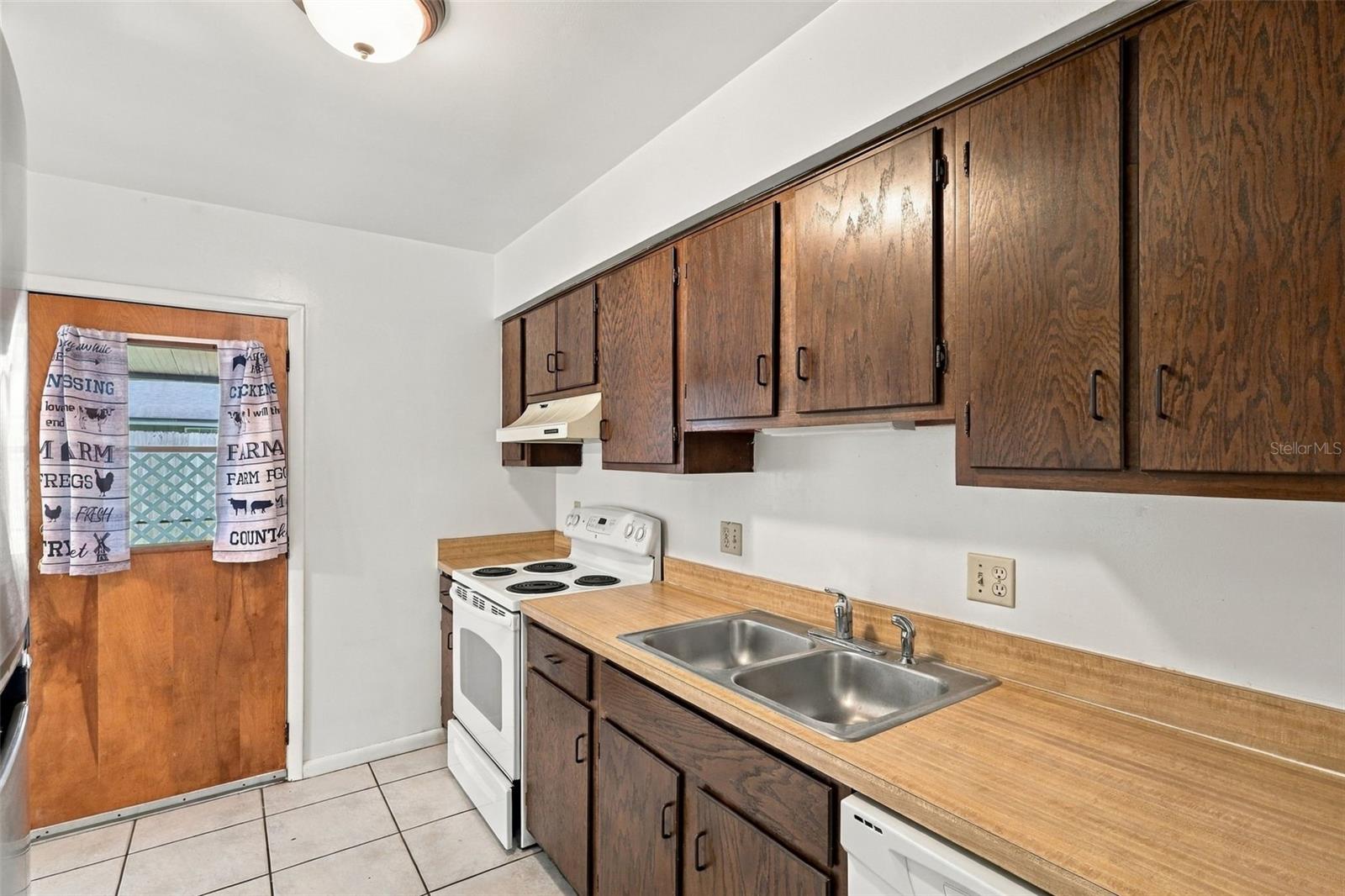 711 Thistle Pl Property Photo 18