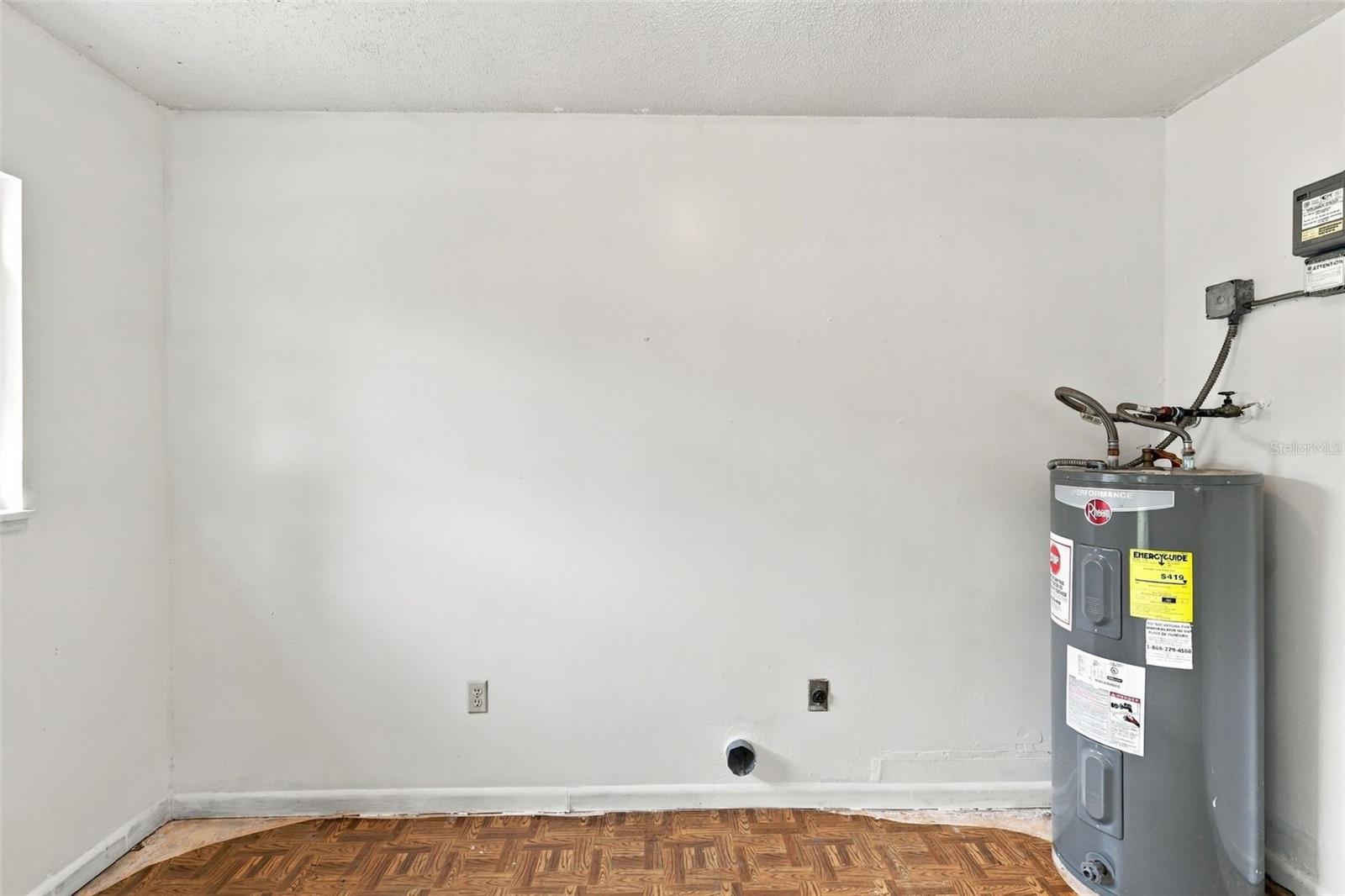 711 Thistle Pl Property Photo 26