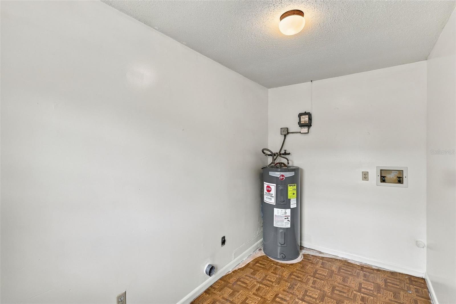 711 Thistle Pl Property Photo 27