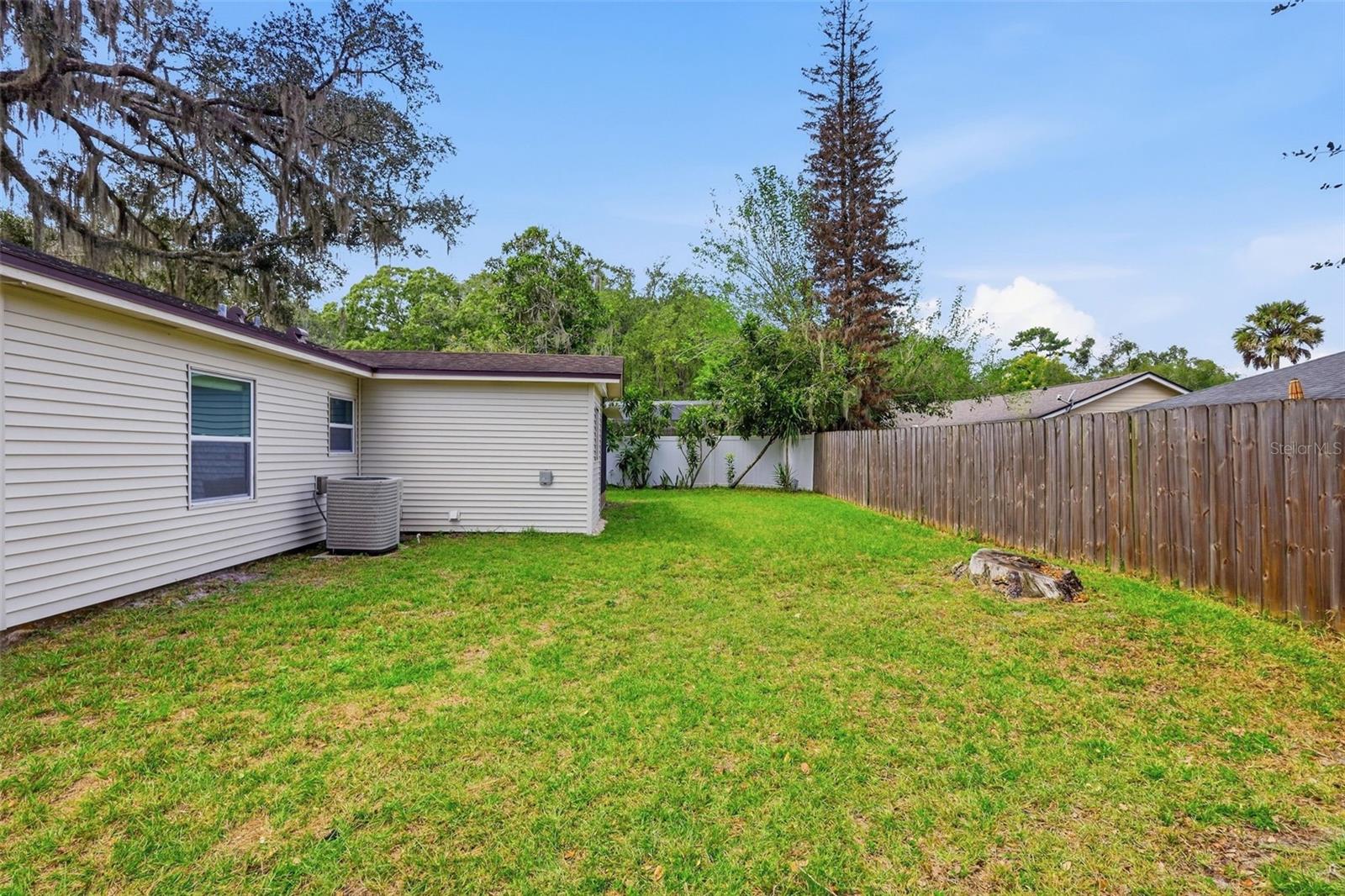 711 Thistle Pl Property Photo 36