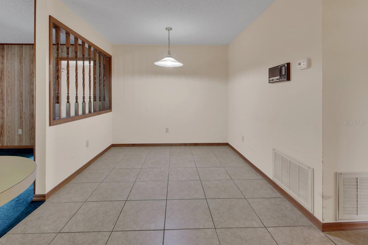 135 E Iris Dr Property Photo 11