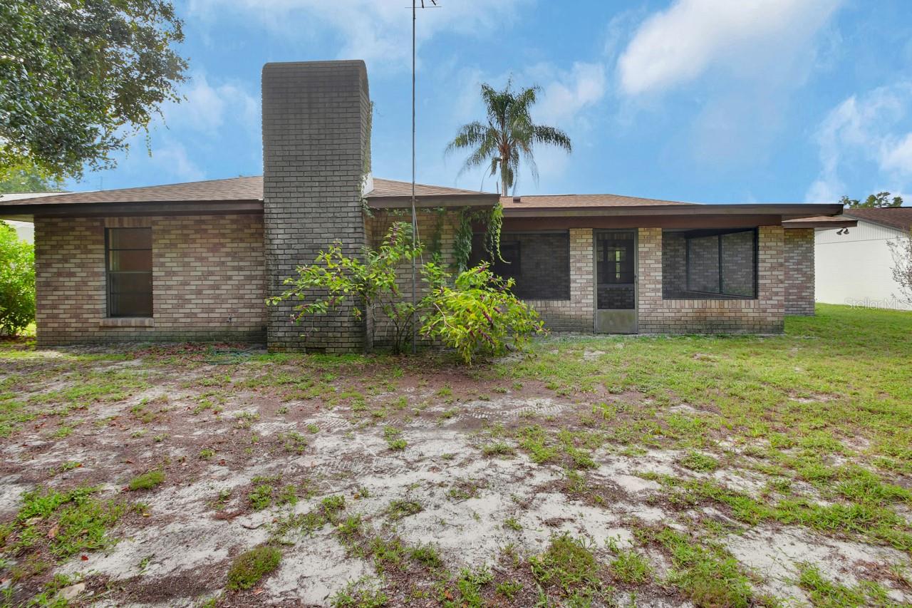 135 E Iris Dr Property Photo 28