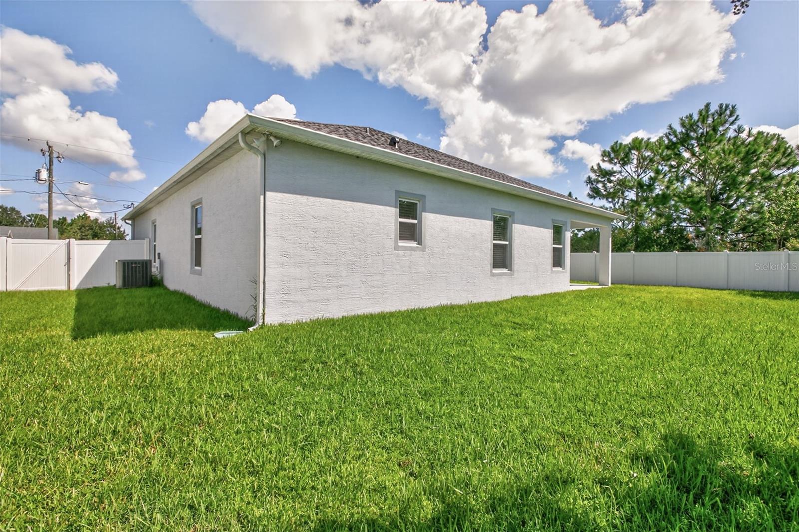 21 Lancelot Dr Property Photo 48
