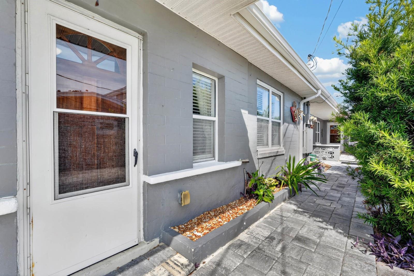 V4951599 Property Photo 4