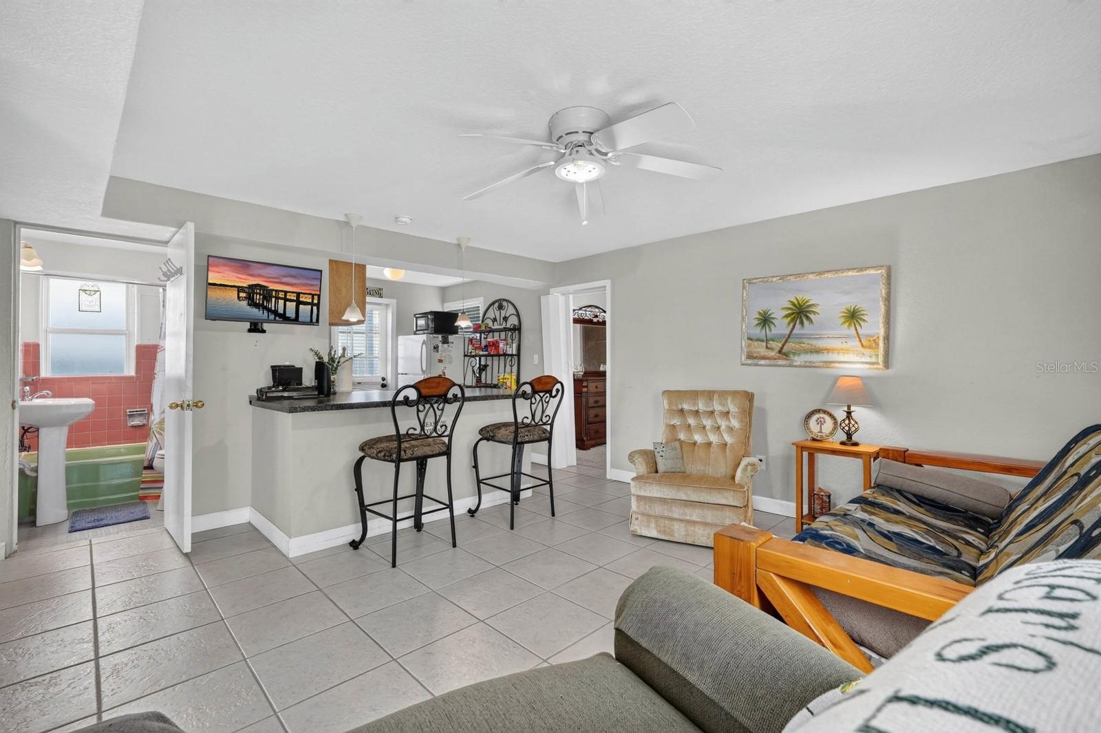 V4951599 Property Photo 8