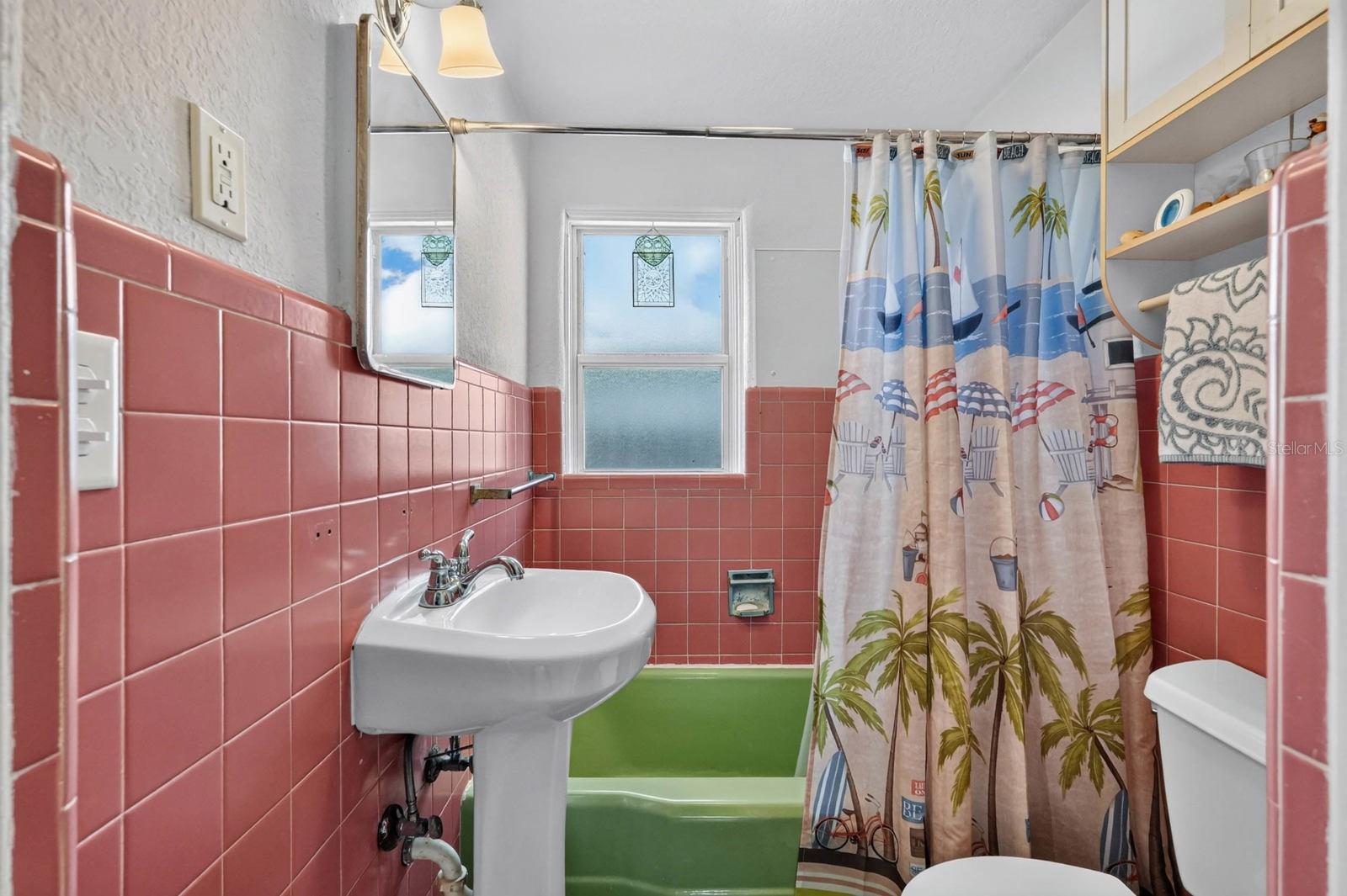 V4951599 Property Photo 16