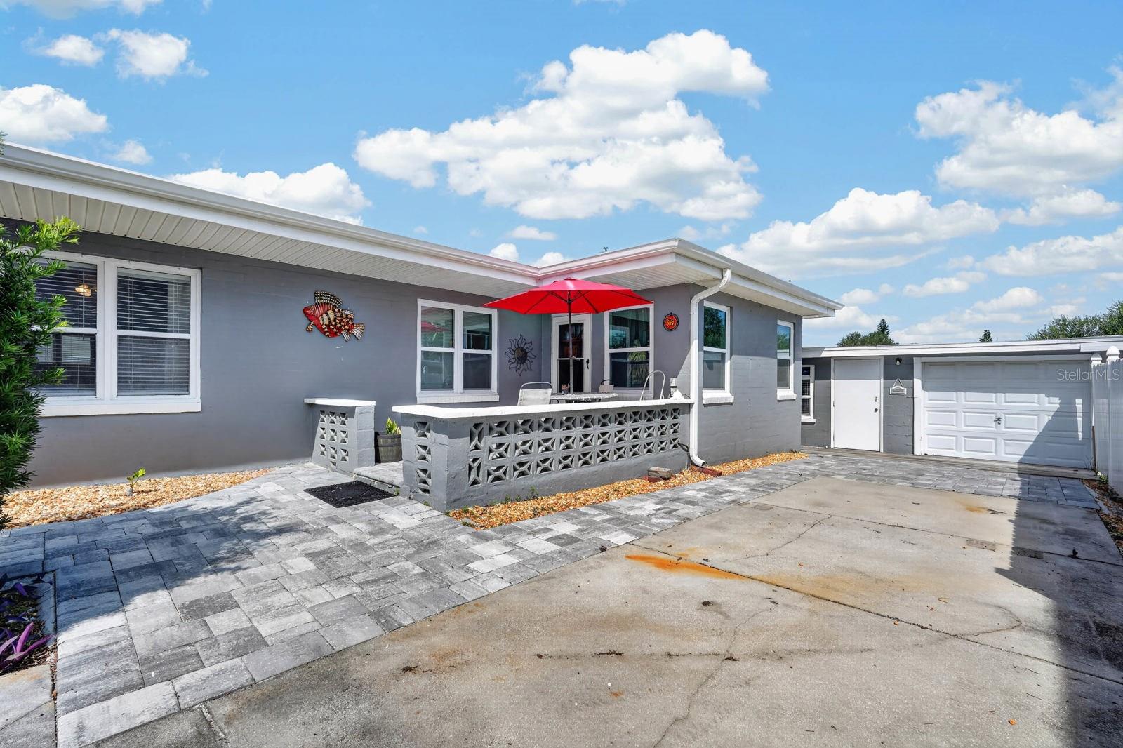 V4951599 Property Photo 19