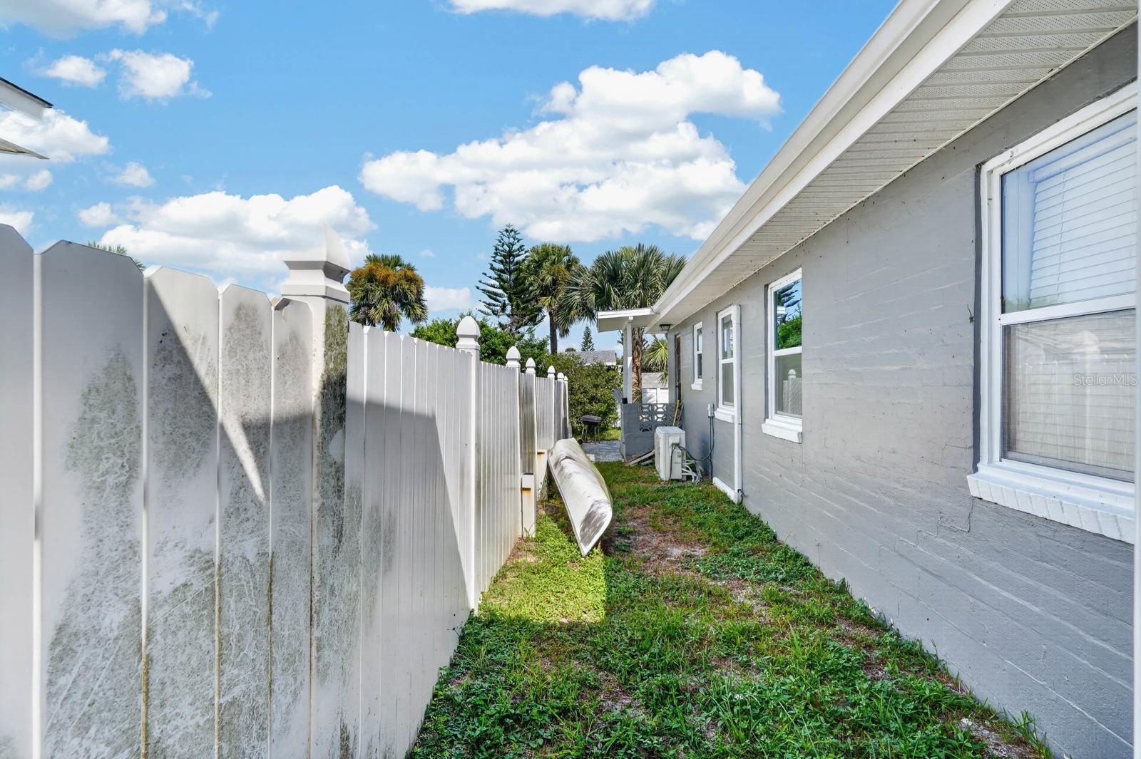 V4951599 Property Photo 33