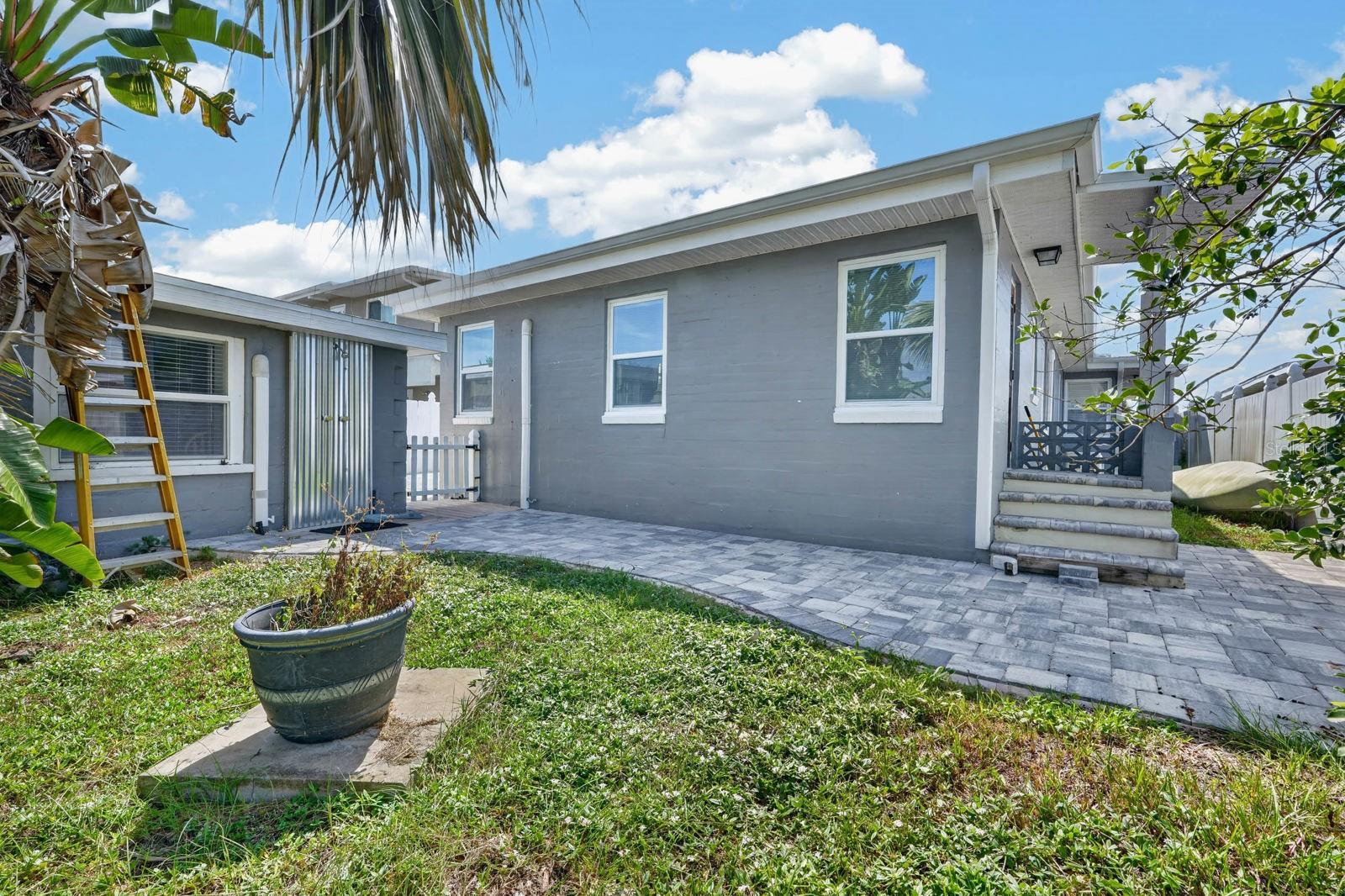 V4951599 Property Photo 35
