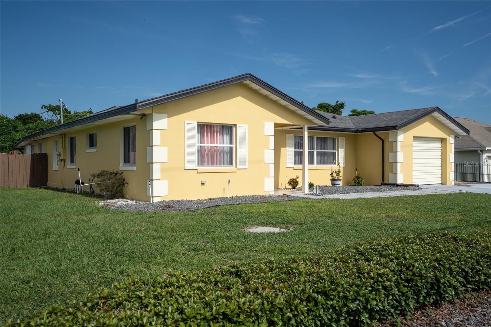2178 India Blvd Property Photo 2
