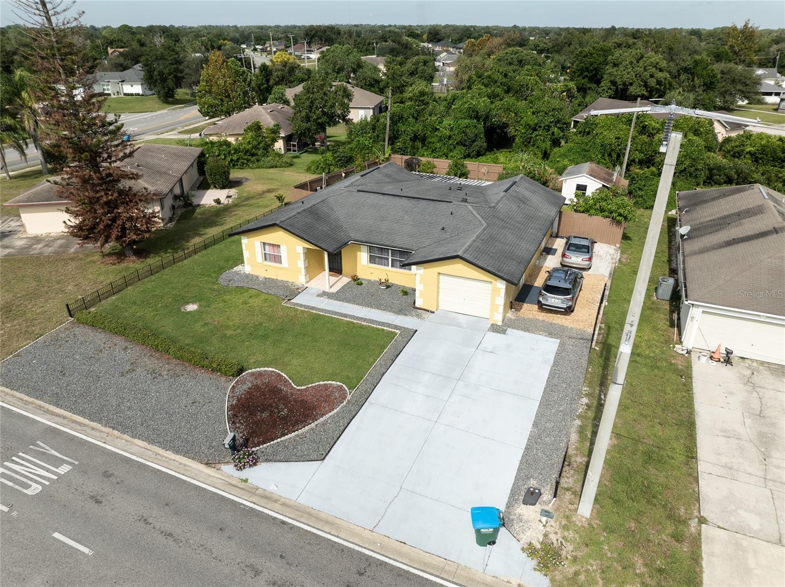 2178 India Blvd Property Photo 4