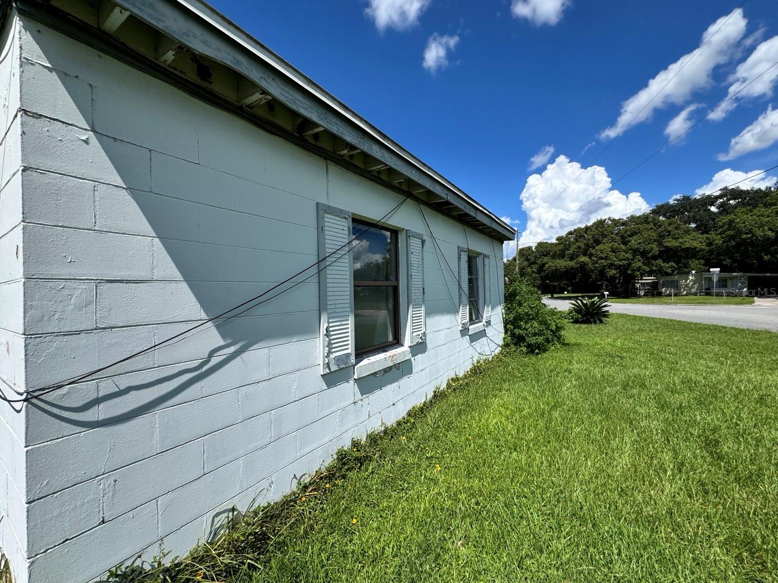 107 Anderson Cir Property Photo 8