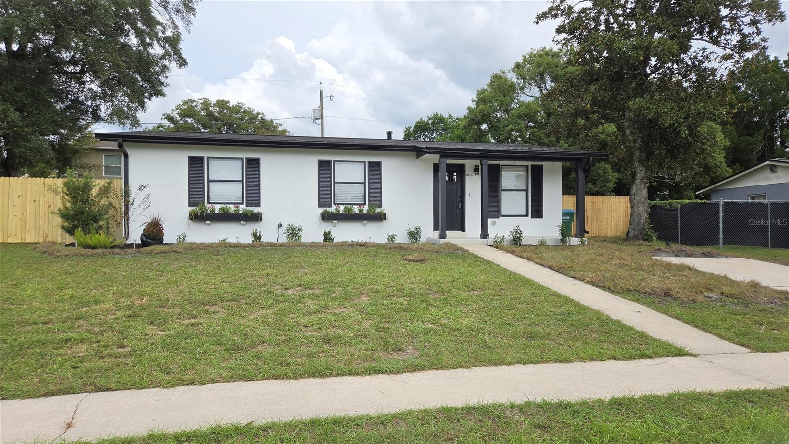 1031 COBBLESTONE AVE Property Photo 1