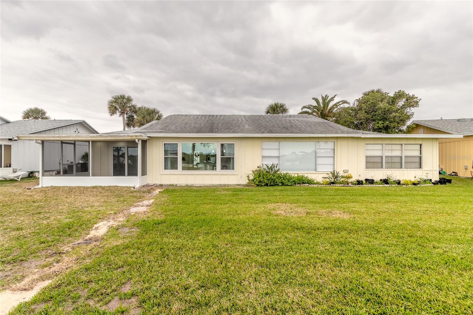 1206 Harbour Point Dr Property Photo 29