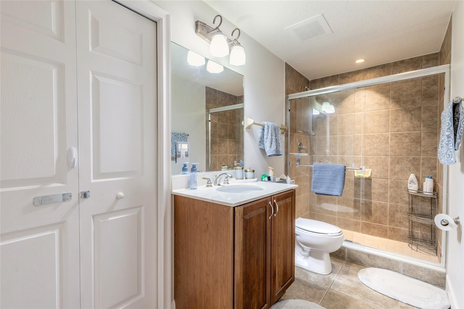 2403 S Atlantic Ave #910 Property Photo 5