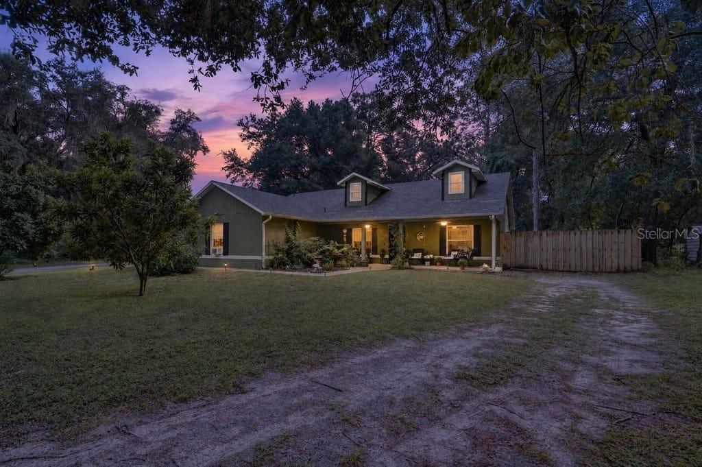 1580 Deland Ave Property Photo 2