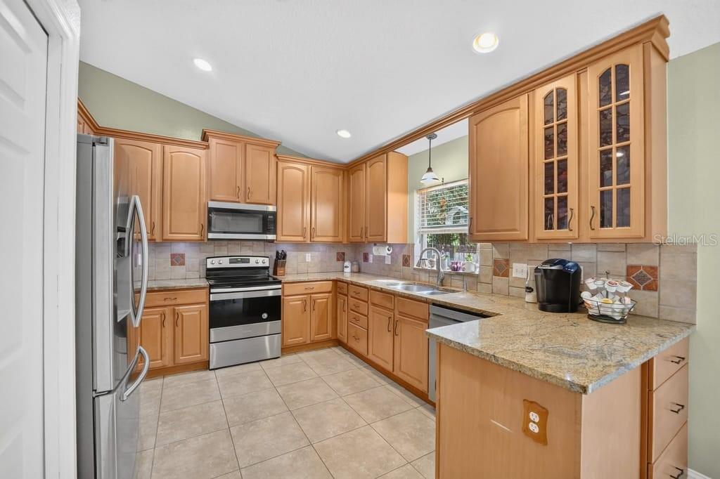 1580 Deland Ave Property Photo 16