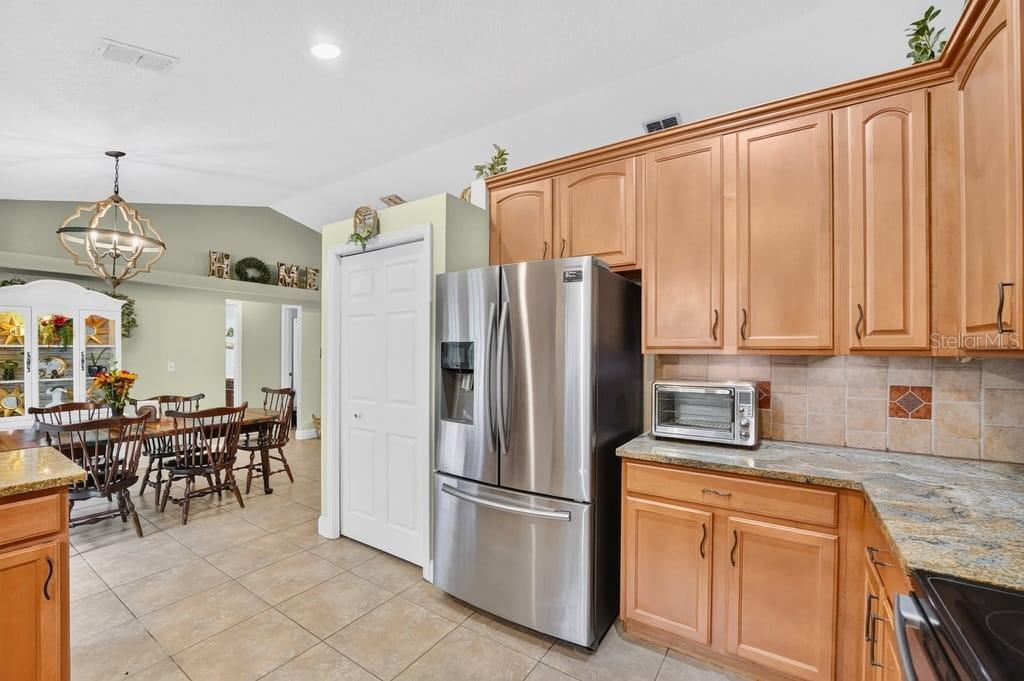 1580 Deland Ave Property Photo 17