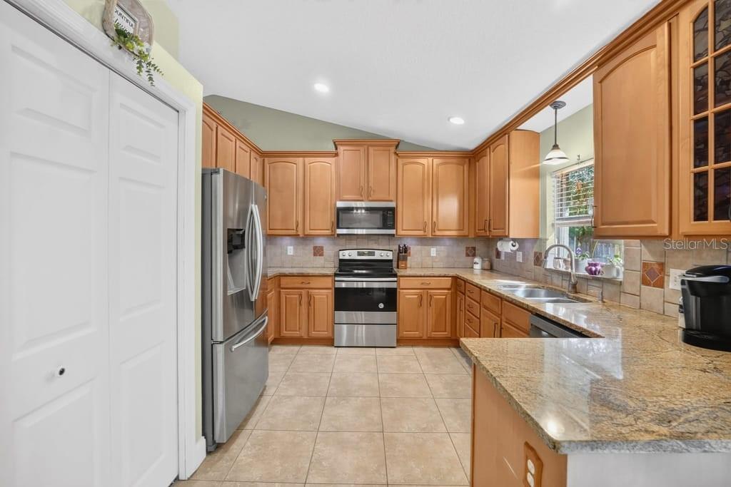 1580 Deland Ave Property Photo 22