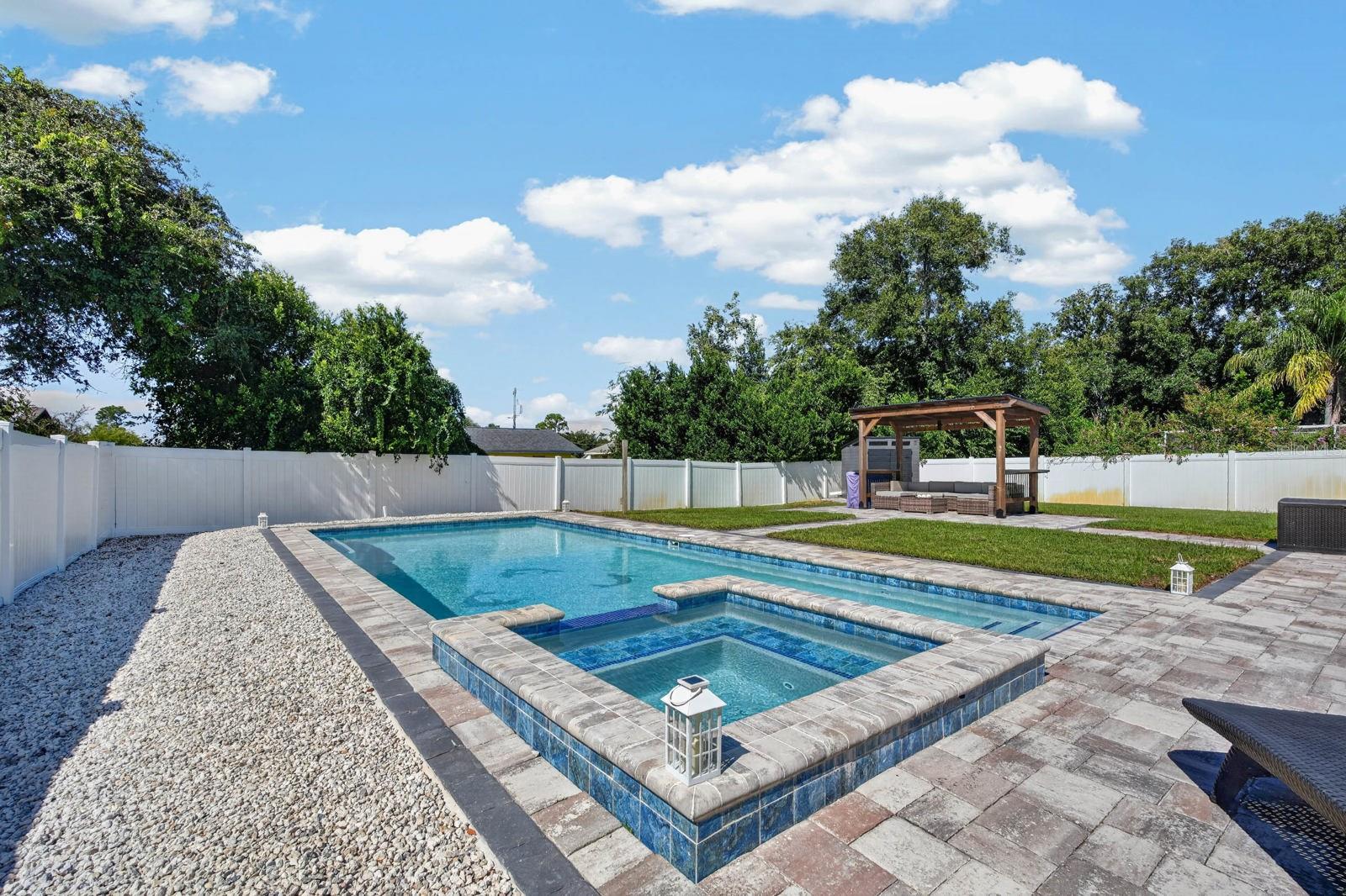 11 Ferris Ln Property Photo 25