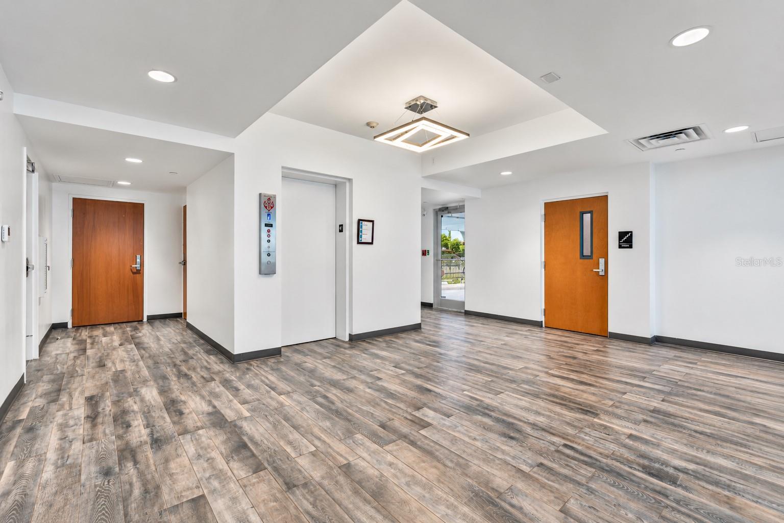 801 W Granada Blvd #301 Property Photo 13